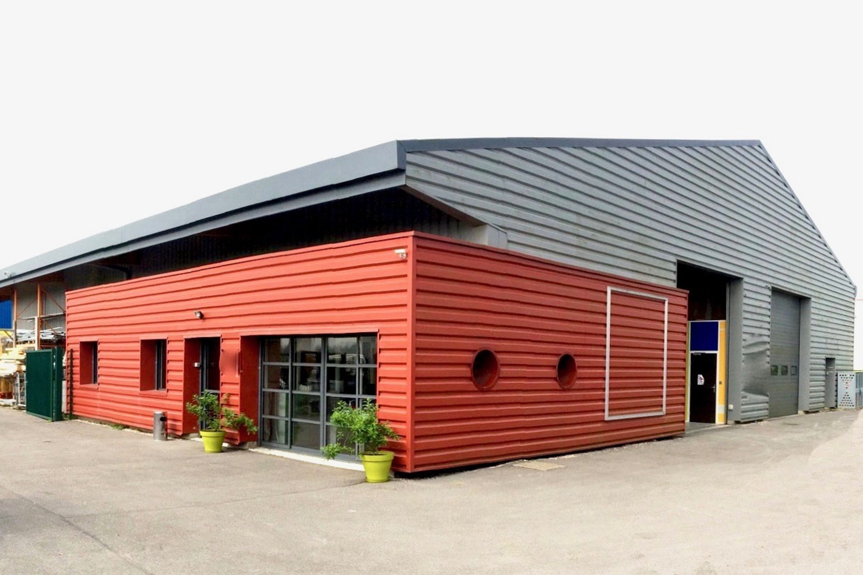 arthur-loyd-rouen-transaction-nicoletta-implantation