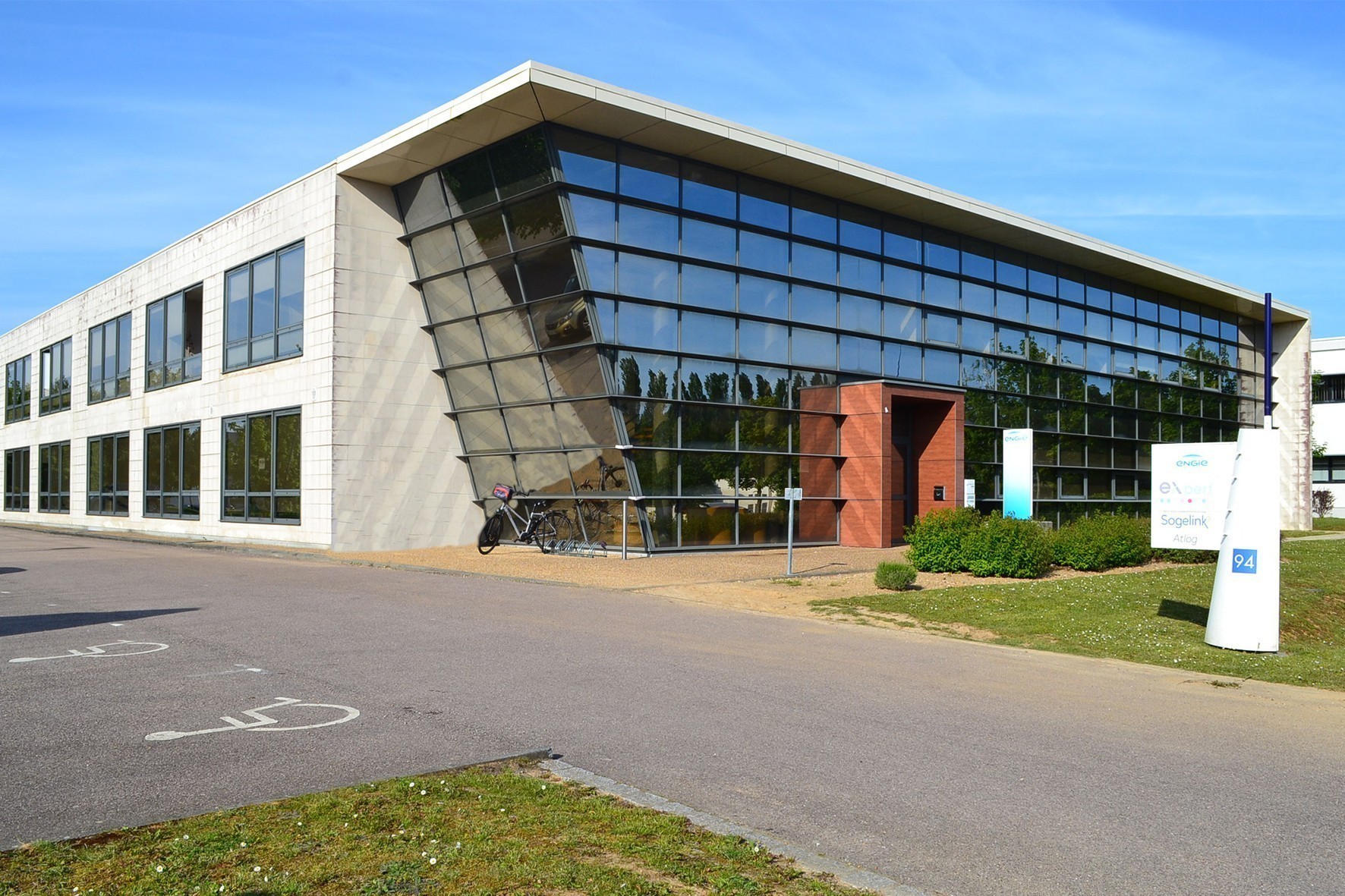 arthur_loyd_rouen_implante_atlog_bois_guillaume